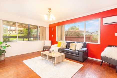 Photo of property in 32 Kelkirk Street, Kelston, Auckland, 0602