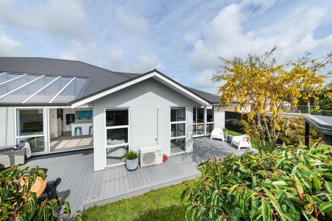 Photo of property in 10 Mcilwaine Place, Marton, 4710