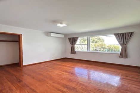 Photo of property in 21 Shanaway Rise, Hillcrest, Auckland, 0627
