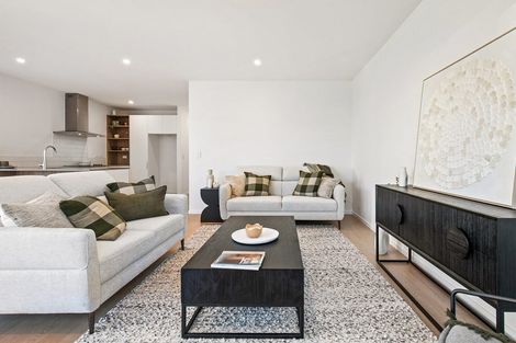 Photo of property in 529 Massey Road, Mangere, Auckland, 2022