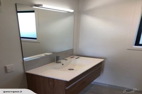 Photo of property in 281 Cannon Hill Crescent, Mount Pleasant, Christchurch, 8081