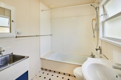 Photo of property in 7a Helvetia Grove, Naenae, Lower Hutt, 5011