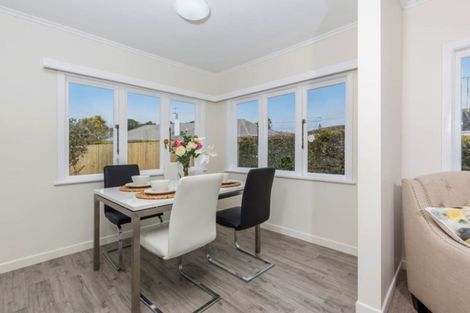 Photo of property in 1/87 Nile Road, Milford, Auckland, 0620
