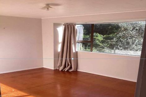 Photo of property in 2 Prion Place, One Tree Point, 0118