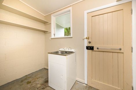 Photo of property in 26 Farnham Avenue, Highbury, Palmerston North, 4412