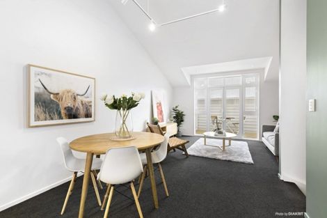 Photo of property in Pirie Street Townhouses, 19/35u Pirie Street, Mount Victoria, Wellington, 6011