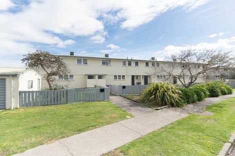 Photo of property in 34-40 Farnham Avenue, Highbury, Palmerston North, 4412