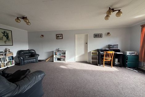 Photo of property in 16 Bay Road, Purakaunui, 9081