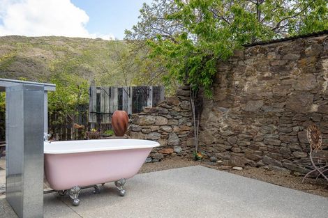 Photo of property in 21 Sunderland Street, Clyde, 9330