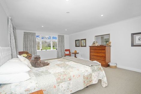 Photo of property in 72 Avenue North Road, Levin, 5510