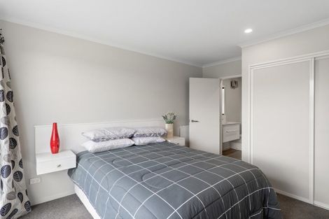 Photo of property in 28 William Dawson Crescent, Wigram, Christchurch, 8025