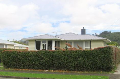 Photo of property in 25 Foster Street, Taita, Lower Hutt, 5011