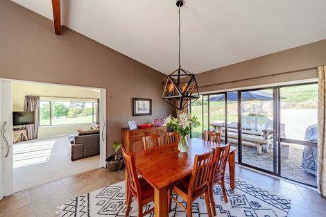 Photo of property in 239 Maharakeke Road, Waipukurau, 4281