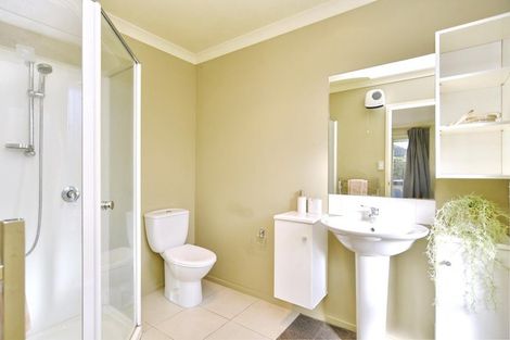 Photo of property in 8 Ross Place, Northwood, Christchurch, 8051