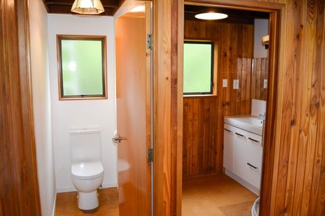 Photo of property in 121 Forest Hill Road, Henderson, Auckland, 0612