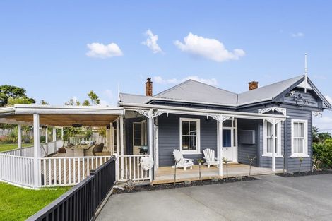 Photo of property in 121 Paremoremo Road, Lucas Heights, Auckland, 0632