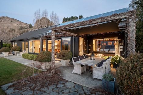 Photo of property in 12 Alfred Duncan Drive, Lake Hayes, Queenstown, 9371