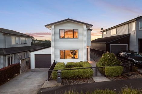 Photo of property in 31 Cavalli Road, Long Bay, Auckland, 0630