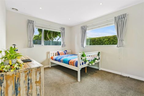 Photo of property in 477 Te Atatu Road, Te Atatu Peninsula, Auckland, 0610