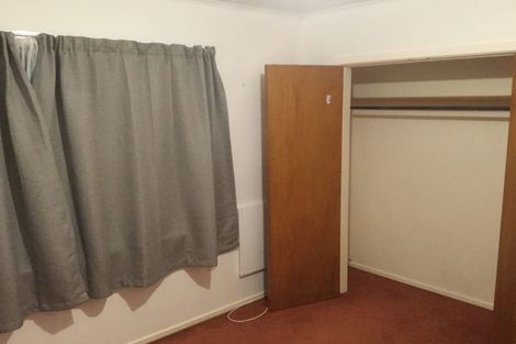 Photo of property in 87 Stewart Drive, Newlands, Wellington, 6037