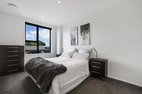 Photo of property in 34a Lake Street, Cambridge, 3434