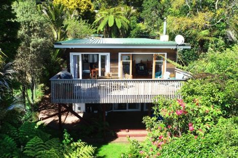 Photo of property in 69 Kohu Road, Titirangi, Auckland, 0604