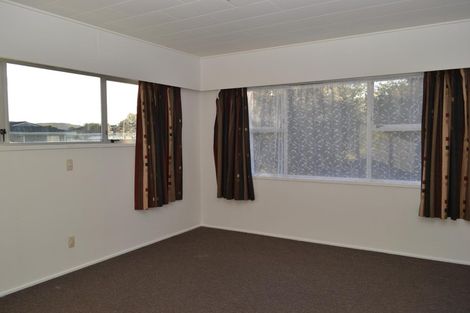 Photo of property in 19 Shortland Street, Tamatea, Napier, 4112