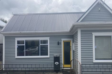 Photo of property in 9 Green Street, Newtown, Wellington, 6021