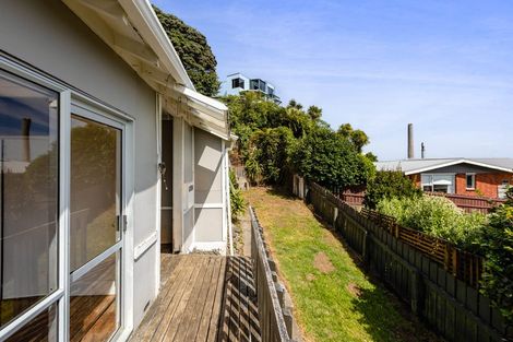 Photo of property in 54 Pioneer Road, Moturoa, New Plymouth, 4310