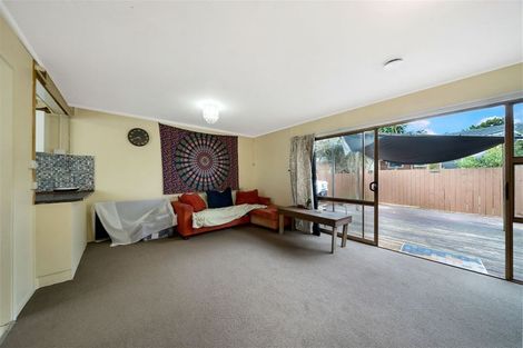 Photo of property in 5/8 Miro Street, New Lynn, Auckland, 0600