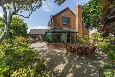 Photo of property in 7 The Oaks, Awapuni, Palmerston North, 4412