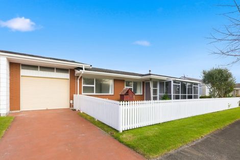 Photo of property in 4 Tupaea Place, Otumoetai, Tauranga, 3110