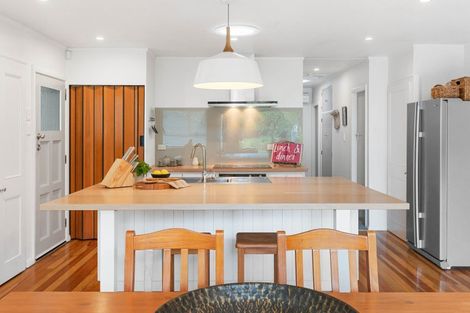 Photo of property in 124 West Street, Greytown, 5712