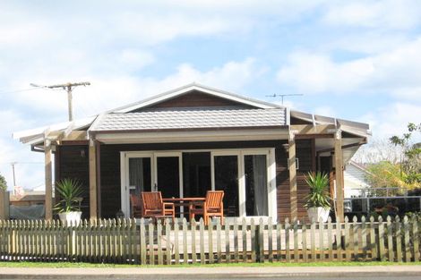 Photo of property in 2 Victoria Street, Whitianga, 3510
