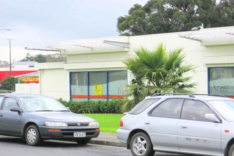 Photo of property in 2a/12 Selwyn Road, Cockle Bay, Auckland, 2014
