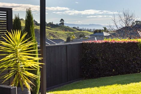 Photo of property in 19 Ballintoy Park Drive, Welcome Bay, Tauranga, 3175