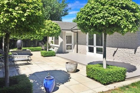 Photo of property in 61 Glandovey Road, Fendalton, Christchurch, 8052