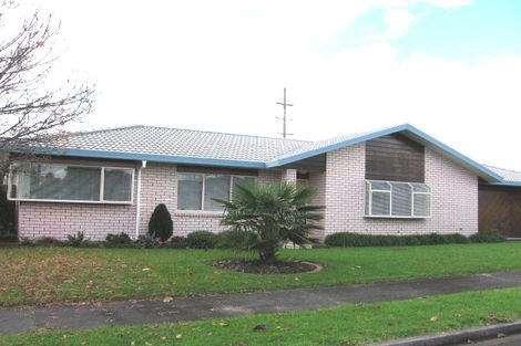 Photo of property in 11 Vanderbilt Parade, Albany, Auckland, 0632