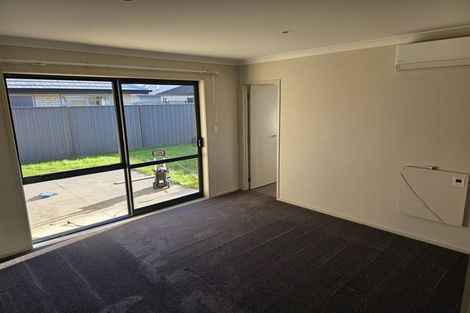 Photo of property in 6 Manganui Place, Te Awa, Napier, 4110