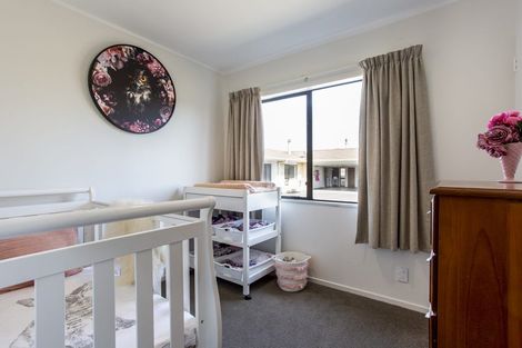 Photo of property in 2/13 Warriston Avenue, Waiuku, 2123