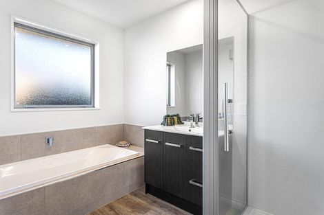 Photo of property in 16 Longcot Drive, Rolleston, 7615