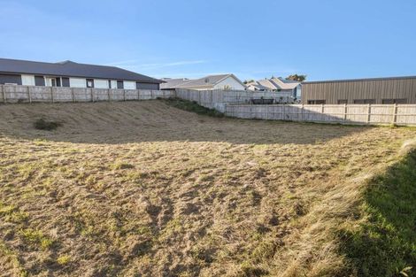 Photo of property in 44 Vaucluse Heights, Fitzherbert, Palmerston North, 4410