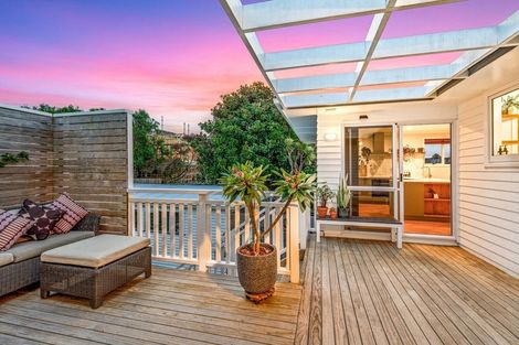 Photo of property in 7 Silver Birch Rise, Henderson, Auckland, 0612