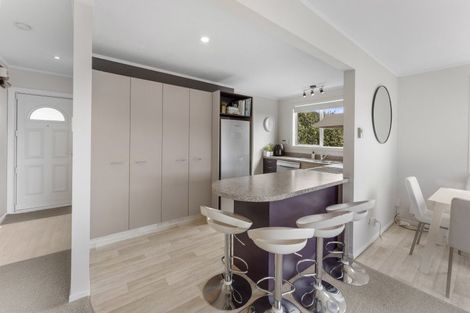 Photo of property in 107f2 Allington Road, Karori, Wellington, 6012