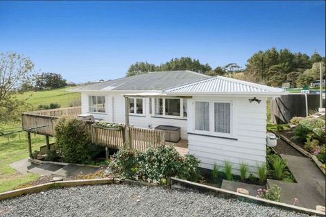 Photo of property in 95 Mangakura Road, Helensville, 0800