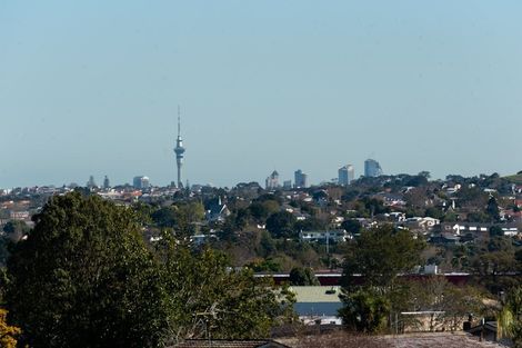 Photo of property in 41 Marriott Road, Pakuranga, Auckland, 2010