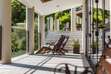 Photo of property in 52 Walter Road, Lowry Bay, Lower Hutt, 5013