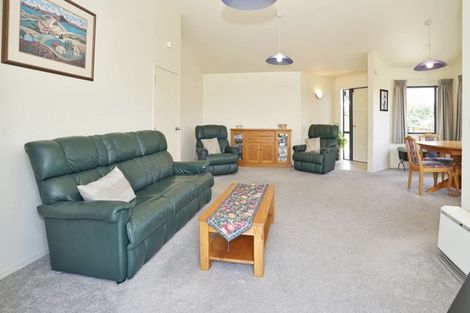 Photo of property in 11 Highbury Place, Nawton, Hamilton, 3200