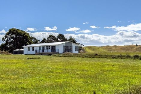 Photo of property in 968 Kahutara Road, Kahutara, 5771