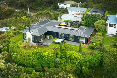 Photo of property in 14 Alexandra Road, Roseneath, Wellington, 6021